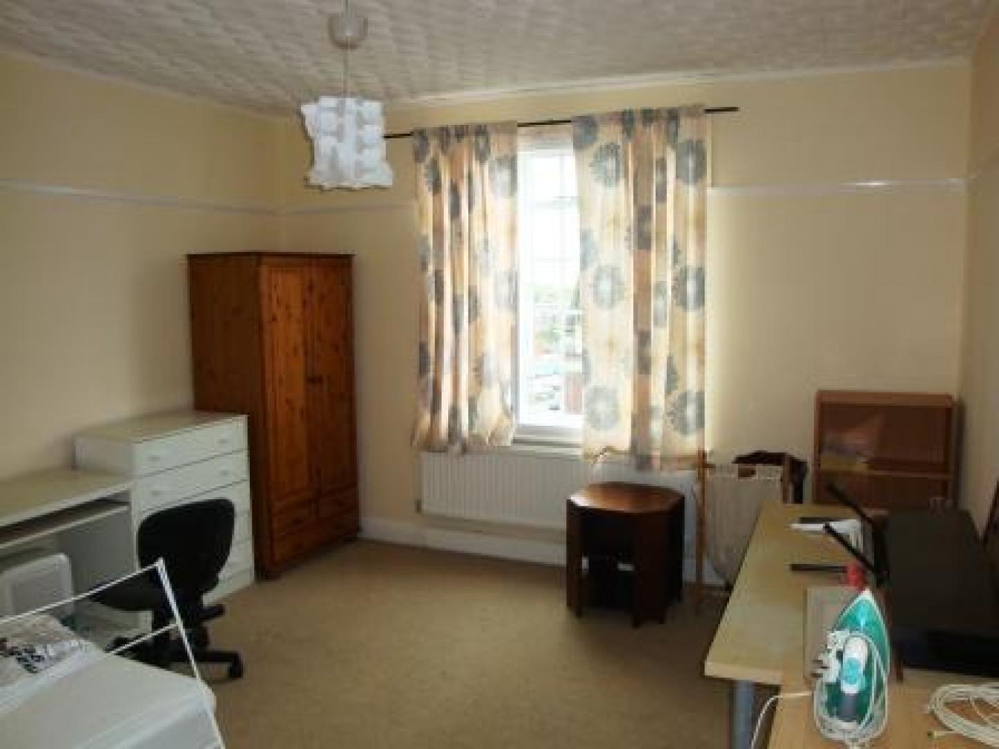 			3 Bedroom, 1 bath, 1 reception Flat			 Finchley Road, FINCHLEY ROAD